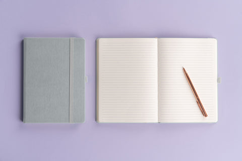 Notes Balacron, stříbrný, linkovaný, 15 x 21 cm