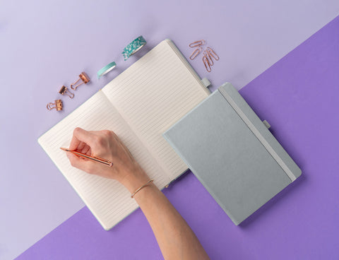 Notes Balacron, stříbrný, linkovaný, 15 x 21 cm