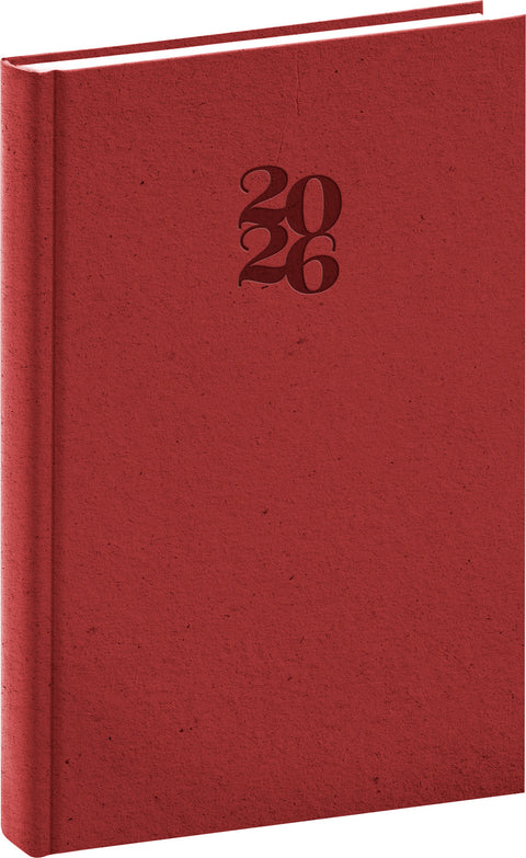 Denní diář Essenza 2026, třešeň, 15 x 21 cm
