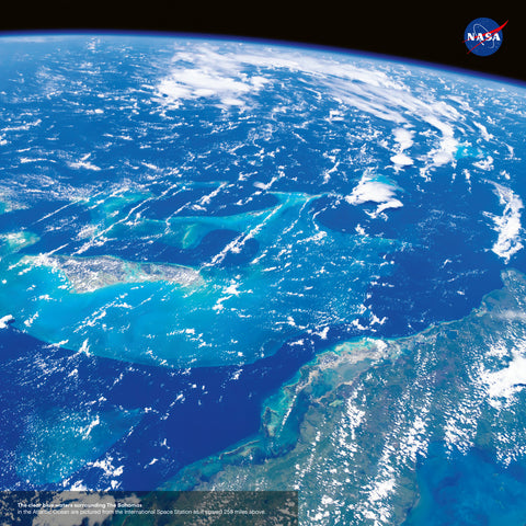 Poznámkový kalendář NASA 2026, 30 x 30 cm