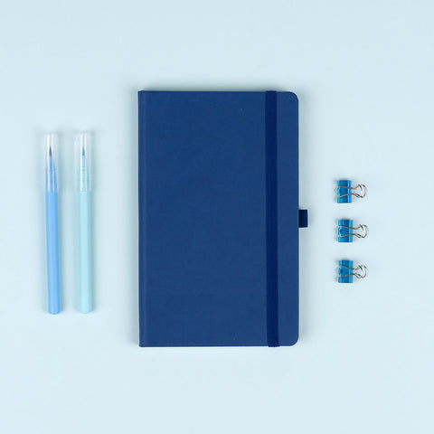 Notes Tmavě modrý, tečkovaný, 13 × 21 cm